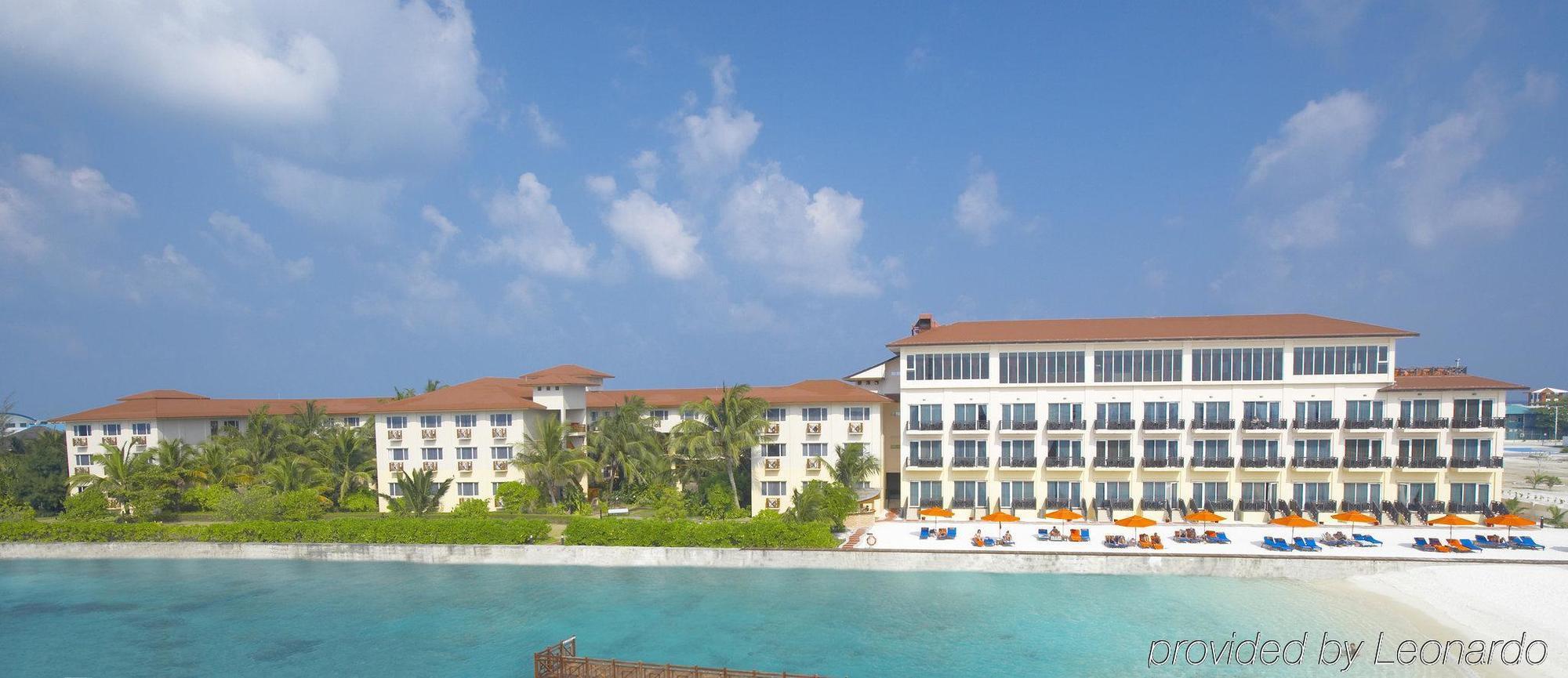 Hulhule Island Hotel Мале Екстер'єр фото