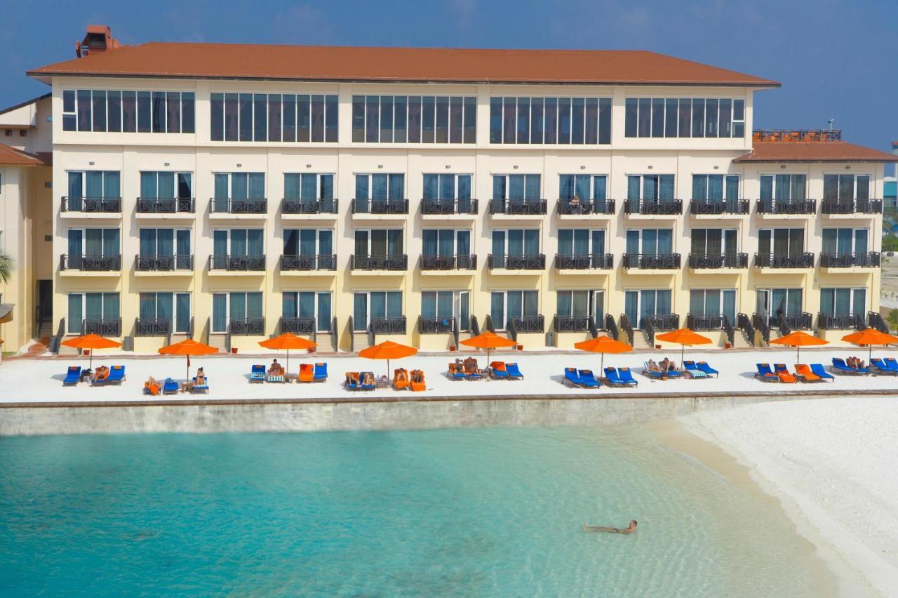 Hulhule Island Hotel Мале Екстер'єр фото